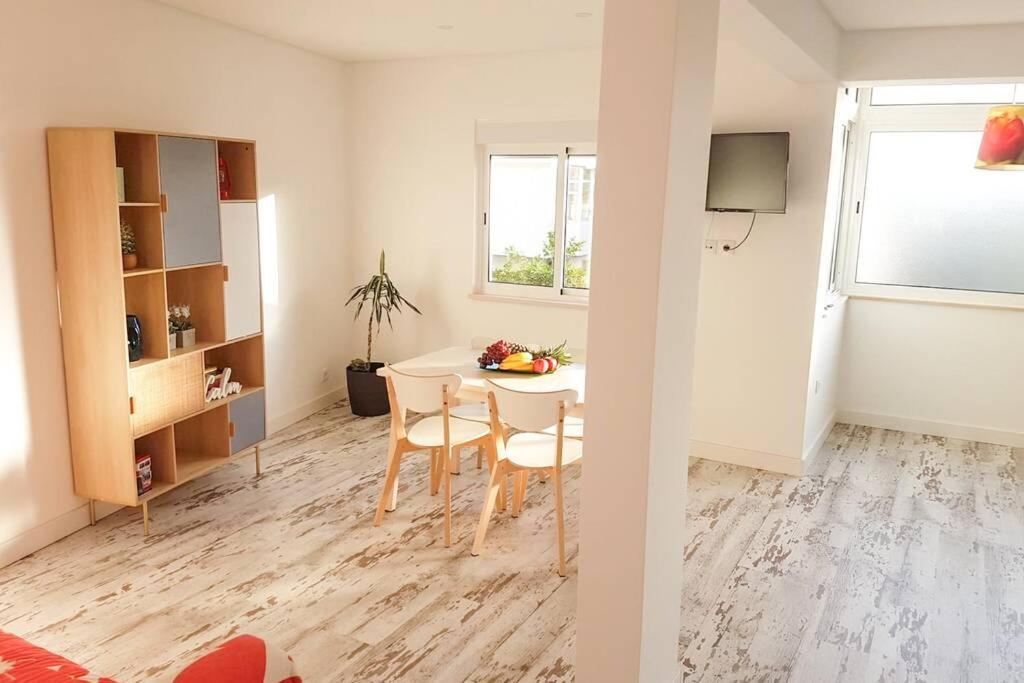 Appartement Gertrudes-Central-Estacionamento E Wifi Gratuito à Setúbal Extérieur photo